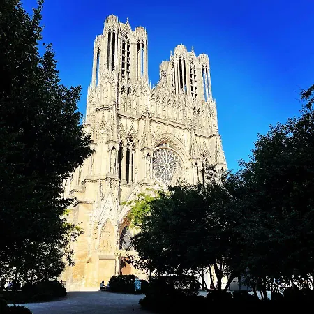 Marie Stuart Studio Centre-ville Proche Cathedrale Reims